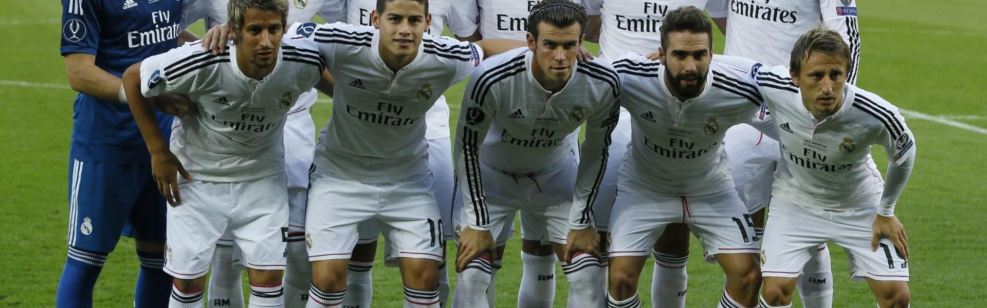 足球直播-CBA足球第一阶段球员:回顾CBA与足球比赛第一阶段的亮点与球员表现